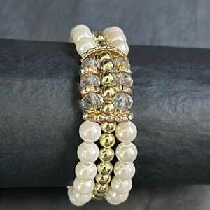 Women’s vintage dainty triple layered gold tone/white‎ crystal beaded bracelet